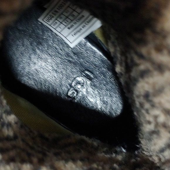 UGG Cora Lynn fold over clog boots - Picture 4 of 12